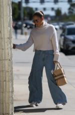 JENNIFER LOPEZ Arrives at Dance Rehearsal in West Hollywood 02/15/2023