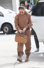 JENNIFER LOPEZ Arrives at Dance Studio in Los Angeles 02/16/2023