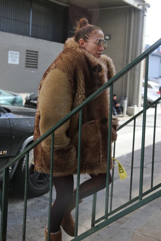JENNIFER LOPEZ Heading to a Sudio in Santa Monica 02/14/2023
