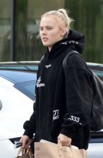 JOJO SIWA Out Shopping for Groceries in Los Angeles 02/06/2023