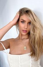 KARI RILEY - Instagram Photos 01/31/2023