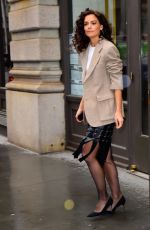 KATIE HOLMES Headint to The Wanderers Opening Night on Broadway in New York 02/16/2023