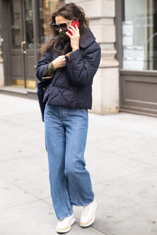 KATIE HOLMES Out and About in New York 02/09/2023