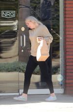 KESHA Out Shopping in Los Angeles 02/02/2023
