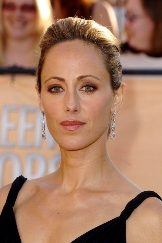 KIM RAVER at 11th Annual Screen Actors Guild Awards 02/05/2005