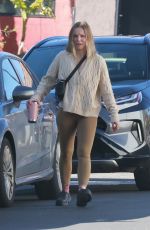 KRISTENBELL Heading to Workout in Los Feliz 02/06/2023
