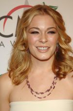 LEANN RIMES at 39th Annual CMA Awards 11/15/2005