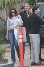 MARGOT ROBBIE and Tom Ackerley Meet Up with CINDY CRAWFORD and Rande Gerber for a Double Date in Malibu 01/30/2023