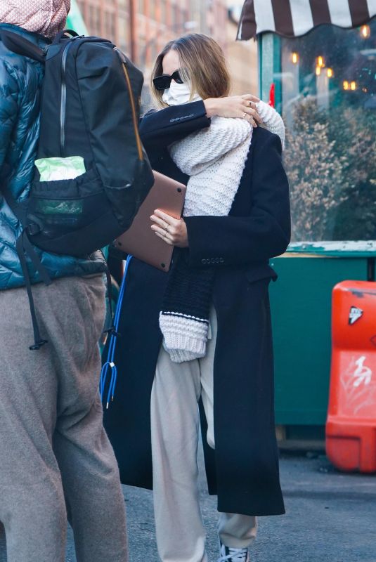MARGOT ROBBIE Out and About in New York 02/11/2023