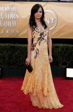 MENA SUVARI at 11th Annual Screen Actors Guild Awards 02/05/2005