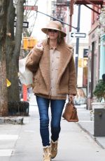 NICKY HILTON Out i New York 02/07/2023