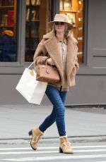 NICKY HILTON Out i New York 02/07/2023