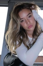 OLIVIA PONTON - Instagram Photos 02/01/2023