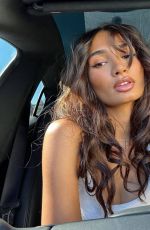PIA MIA PEREZ - Instagram Photos 02/01/2023