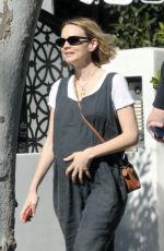 Pregnant CAREY MULLIGAN Heading to Alfred in West Hollywood 02/07/2023