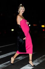 Pregnant DEVON WINDSOR Night Out in New York 02/11/2023