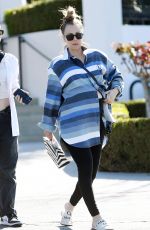 Pregnant KALEY CUOCO Out for Lunch with Her Sister BRIANNA CUOCO and Her Boyfriend Brian Logan Dales in Calabasas 02/20/2023