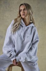Pregnant MOLLY MAE HAGUE for Renew featuring Molly-Mae, January 2023