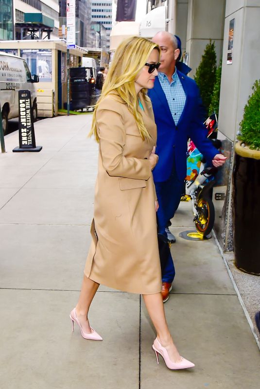 REESE WITHERSPOON Out in New York 02/08/2023
