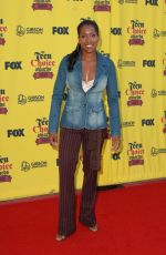 REGINA KING at 2005 Teen Choice Awards 08/14/2005