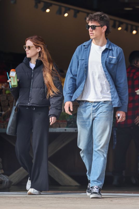 RILEY KEOUGH and Ben Smith Shopping for Groceries in Calabasas 02/16/2023