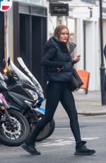 ROSIE HUNTINGTON-WHITELEY Leaves a Private Members Gym in London 02/24/2023