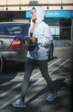 SHANINA SHAIK Heading to Hot Pilates Class in West Hollywood 01/31/2023
