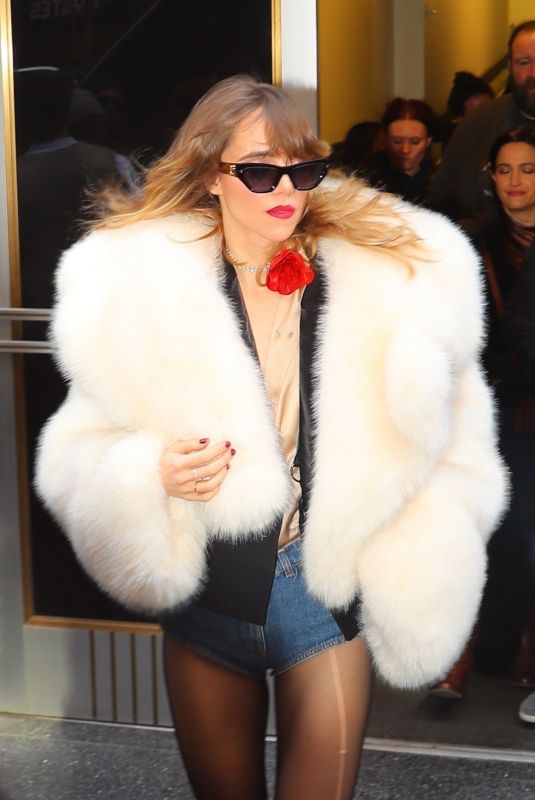 SUKI WATERHOUSE Leaves Empire State Building in New York 02/27/2023