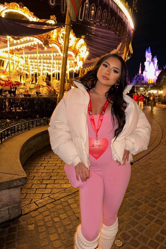 TATI MCQUAY - Instagram Photos 02/21/2023