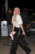 TORI SPELLING Out for Dinner at Craig