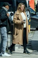 ALICIA SILVERSTONE Out for Tea at Alfred