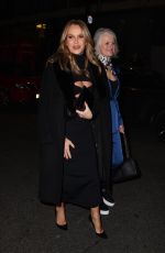 AMANDA HOLDEN at Sheridan Smiths Shirley Valentine Press Night in London 03/01/2023