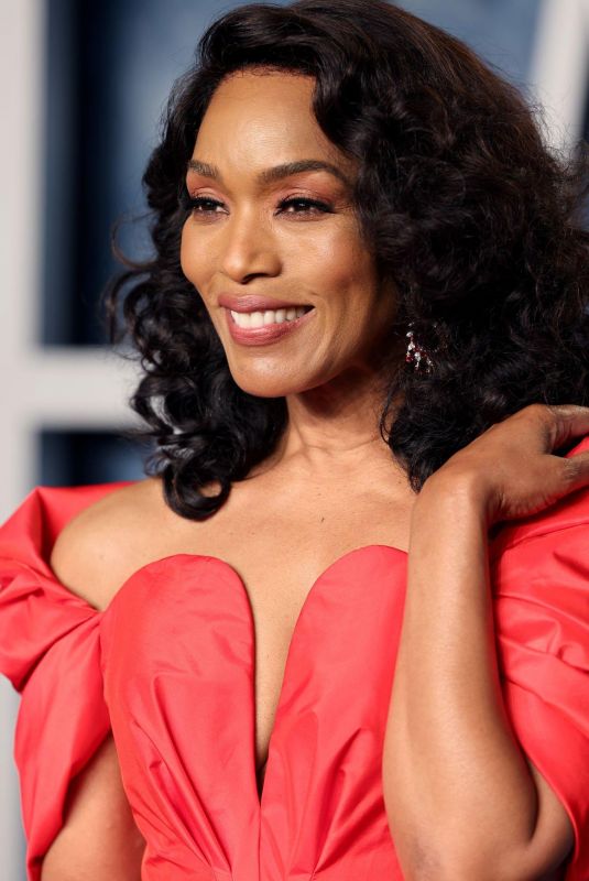 ANGELA BASSETT at Vanity Fair Oscar Party in Beverly Hills 03/12/2023