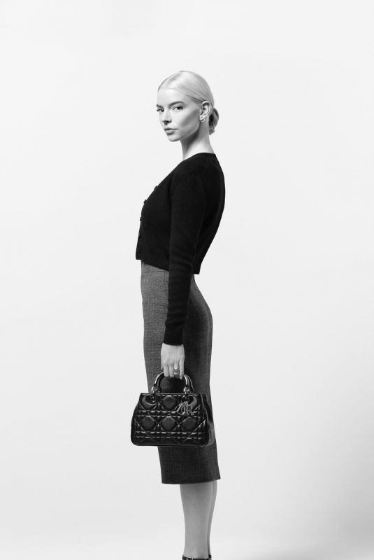 ANYA TAYLOR-JOY for Dior Lady 95.22 Bag, 2023