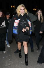 AVRIL LAVIGNE Arrives at Rritz Hotel in Paris 03/01/2023