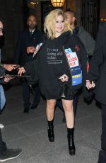 AVRIL LAVIGNE Arrives at Rritz Hotel in Paris 03/01/2023