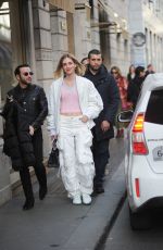 CHIARA FERRAGNI Out Shopping in Milan 03/09/2023