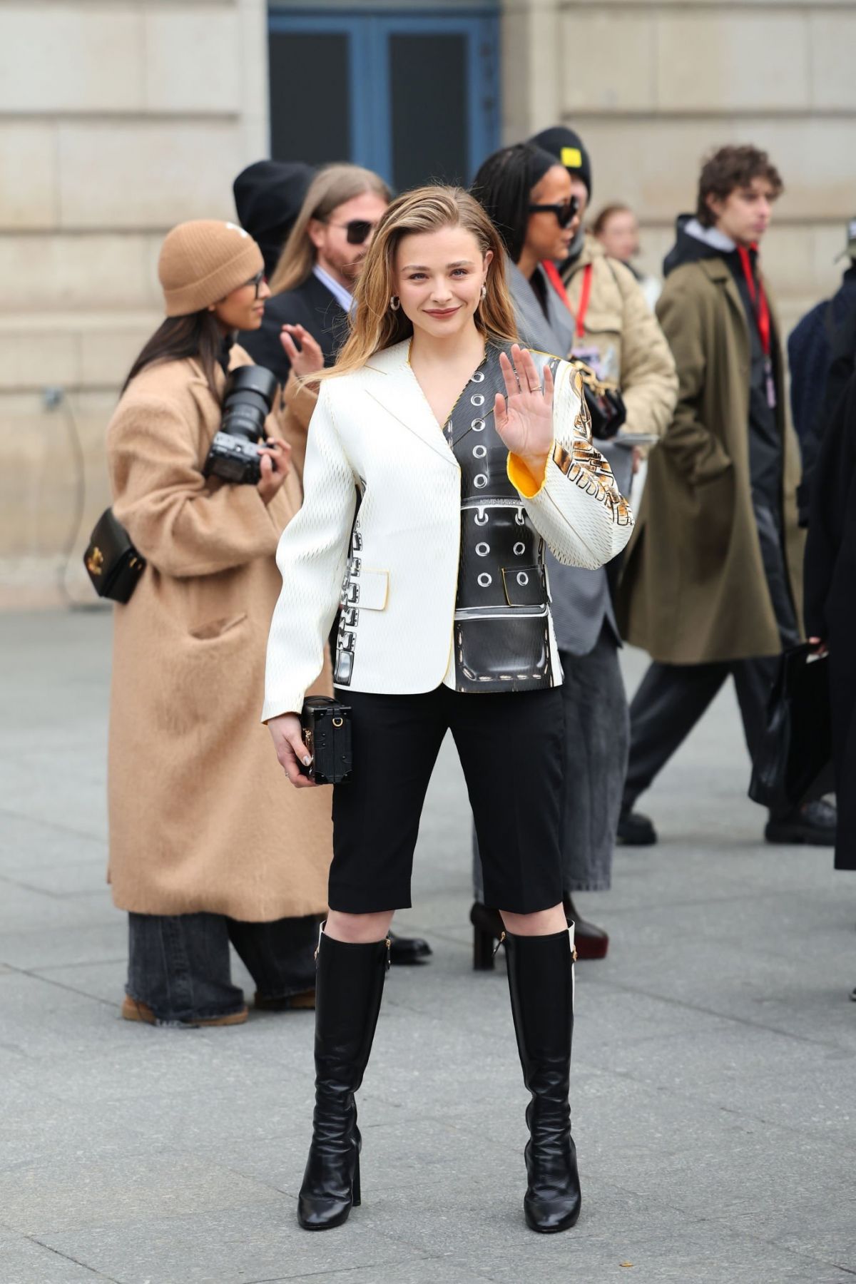 Chloe Grace Moretz, Louis Vuitton Womenswear Fall/Winter Show at Paris  Fashion Week 6th March 2023 : r/CelebEvents
