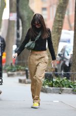 EMILY RATAJKOWSKI Arrives at Sony to Tape Her Podcast in New York 03/17/2023