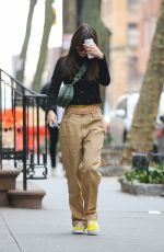 EMILY RATAJKOWSKI Returns to Her Home in New York 03/17/2023