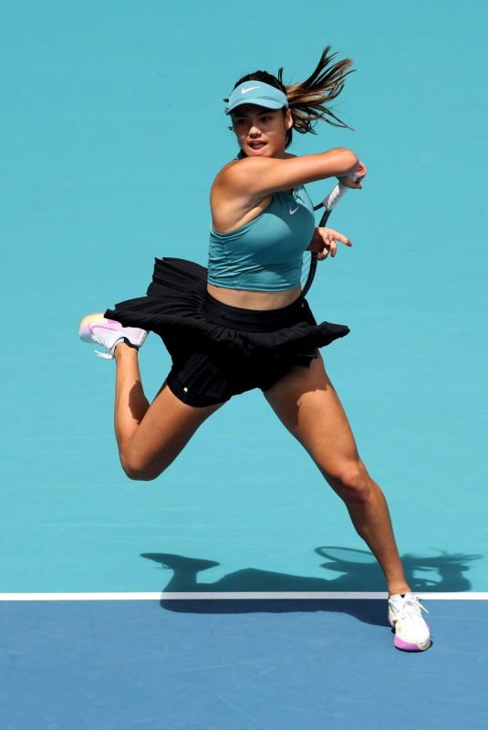 EMMA RADUCANU Loses Her First Round Match to Bianca Andreescu at Miami Open 03/22/2023