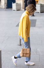 EMMA ROBERTS Out at Paris Fashion Week 03/03/2023