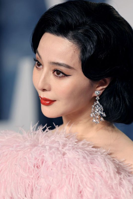 FAN BINGBING at Vanity Fair Oscar Party in Beverly Hills 03/12/2023