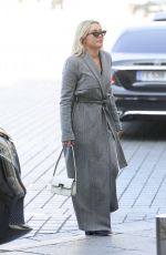 FLORENCE PUGH Out at Paris Fashion Week 03/03/2023