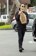 GLA GADOT Out for Grocery Shopping at Erewhon Market in Los Angeles 03/16/2023