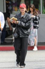 HAILEY and Justin BIEBER Out for Lunch at Beverly Glen Deli in Los Angeles 03/23/2023