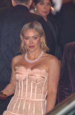 HILARY DUFF Leaves 2023 Vanity Fair Oscar Party in Los Angeles 03/12/2023
