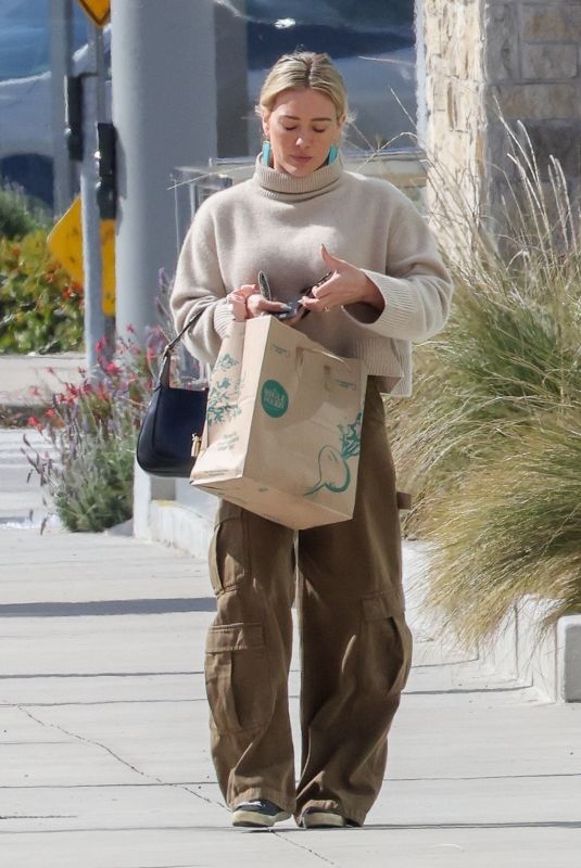 HILARY DUFF Shopping at Whole Foods Market in Studio City 03/04/2023