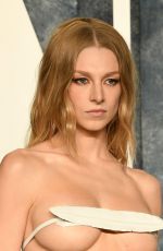 HUNTER SCHAFER at Vanity Fair Oscar Party in Beverly Hills 03/12/2023