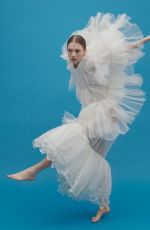 HUNTER SCHAFER in Elle Magazine, UK April 2023